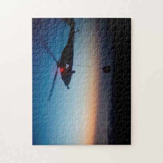 U.S. Marine MH-60S Seahawk an der Dämmerung Puzzle (Vertikal)