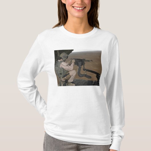 U.S. Marine-Test mit einer schweren Maschinenpisto T-Shirt (Vorderseite)