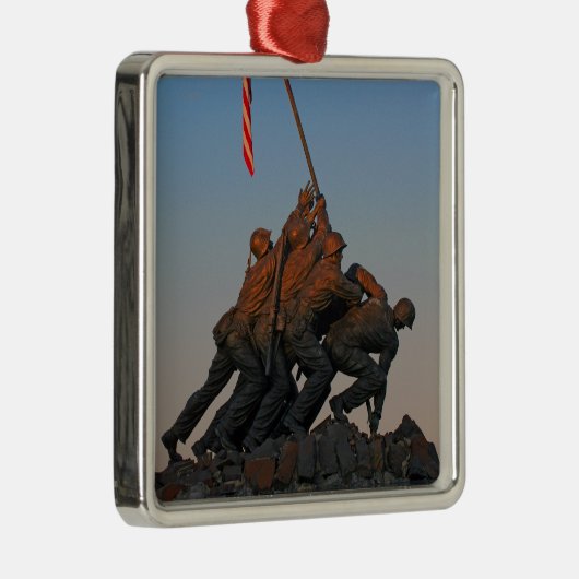 U.S. SILBERNES ORNAMENT (Rechts)