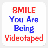 U wird beobachtet! quadratischer aufkleber (Vorderseite)