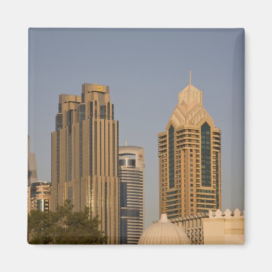 UAE, Dubai. Minarett der Moschee in Al Wasl, mit Magnet (Vorne)