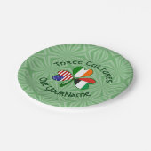 UAE Irish USA Flags Kleeblatt Personalisiert Pappteller (Schrägansicht)