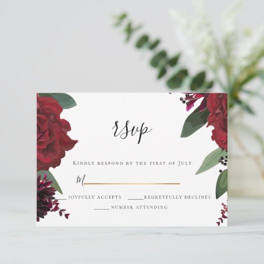 UAWG | Elegant Rich Burgundy Marsala RSVP Karte (Stehend Vorderseite)