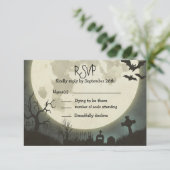 UAWG Halloween Hochzeit mit Vollmond und Friedhof RSVP Karte (Stehend Vorderseite)