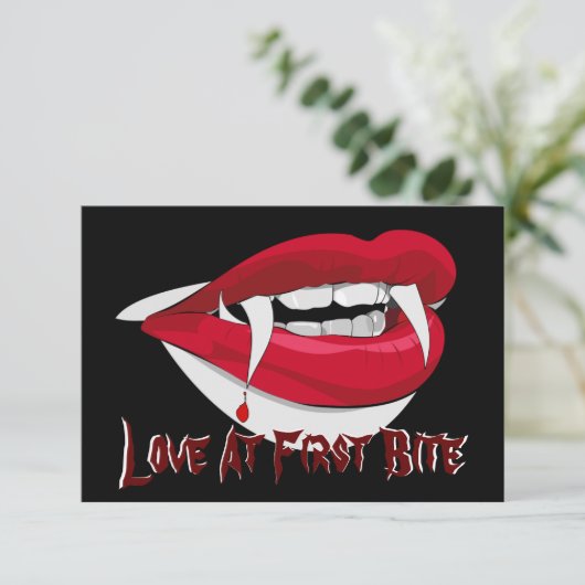 UAWG - Liebe im ersten Biss - Schwarzer Hintergrun Einladung (Stehend Vorderseite)