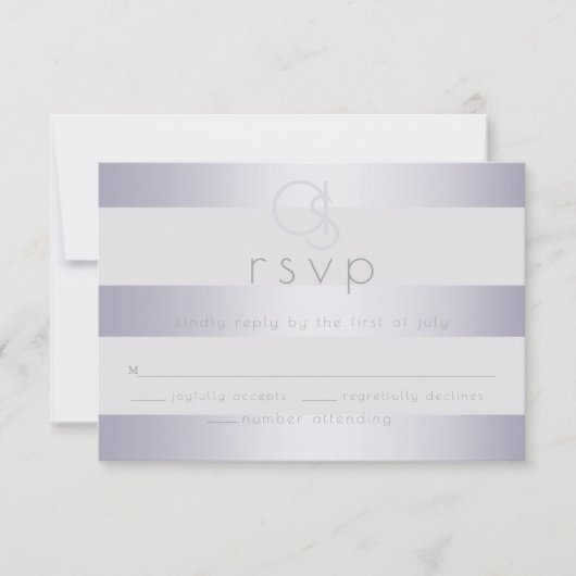 UAWG | Violet-Silberschimmer-Streifen Monogramm RSVP Karte (Vorderseite)