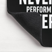 Üben, als hätten Sie noch nie gewonnen Mousepad (Ecke)