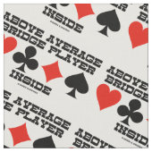 Über dem durchschnittlichen Bridge-Player in vier  Stoff (Nahaufnahme)