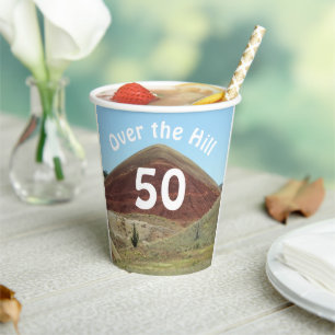 Über dem Hill 50. Geburtstag Meilenstein Pappbecher
