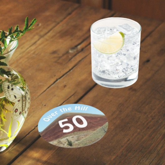 Über dem Hill 50. Geburtstag Meilenstein Runder Pappuntersetzer