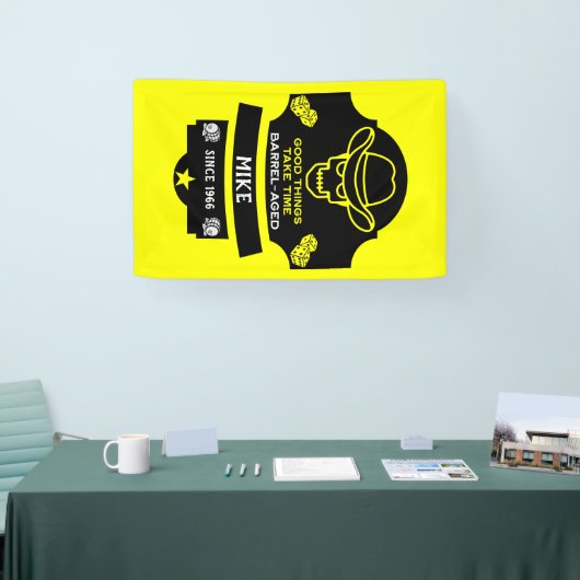 Über dem Hügel Alt werden Banner (Messe)