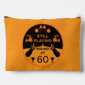 Über dem Hügel zum Geburtstag Golfer Zubehörtasche (Rückseite)