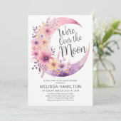 Über dem Mond | Floral Baby Dusche Einladung (Stehend Vorderseite)