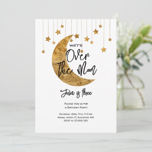 Über dem Mond funkelnder Kindergeburtstag Einladung (Stehend Vorderseite)