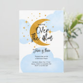 Über dem Mond funkelnder Kindergeburtstag Einladung (Stehend Vorderseite)