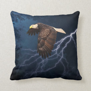 ÜBER DEM STURM KISSEN