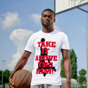 Über dem Ziel Basketball-Phrase mit orangefarben T-Shirt