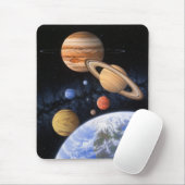 Über dem Zuhause-Planeten Mousepad hinaus (Mit Mouse)