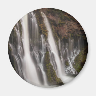 Über den Edge Burney Falls Magnet