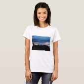 Über den Felsen hinaus T-Shirt (Vorne ganz)