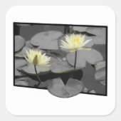 Über den Rahmen hinaus blühen Quadratischer Aufkleber (Vorderseite)