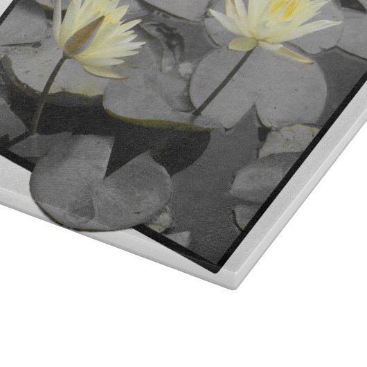 Über den Rahmen hinaus blühen Schneidebrett (Ecke)