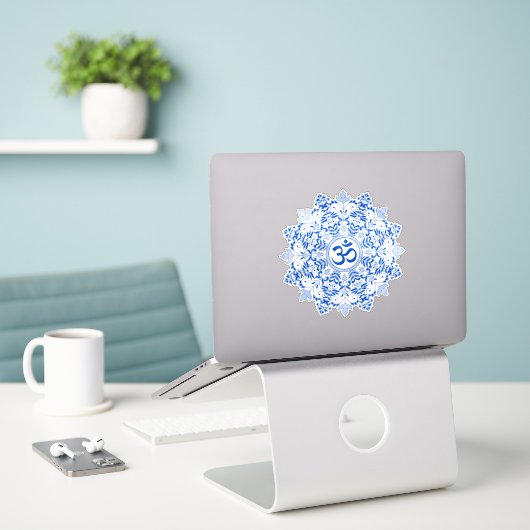 Über Design Aufkleber (Laptop auf Schreibtisch)