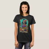 Über einem Barrel Skeleton Retro Vibes T-Shirt (Vorne ganz)
