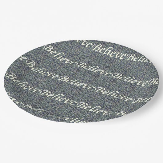 Über Pantoletten glauben Pappteller (Schrägansicht)