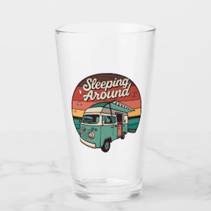 Überall Schlafen Camper Glas