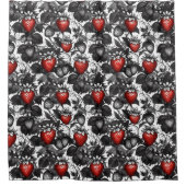 Überall schwarze, weiße und rote Erdbeeren Duschvorhang (Vorderseite)