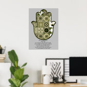 Überarbeiteter Khamsa Handposter Design 2 Mieter Poster (Heimbüro)