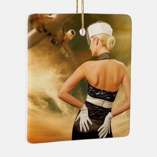 Überarbeiteter Retro-Flugbegleiter - SRF Keramikornament (Rechts)