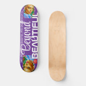ÜBERAUS SCHÖN. Skateboard (Vorderseite)