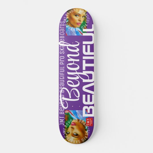 ÜBERAUS SCHÖN. Skateboard (Vorderseite)