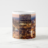 Überblick über Boston nachts Jumbo-Tasse (Vorderseite)