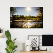 Überblick über die Flussufer mit klarem Himmel Poster (Heimbüro)