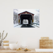 Überdachte Brücke im Schnee Poster (Küche)