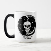 Überdenken in Frieden - Zen Skeleton Spooky Season Verwandlungstasse (Links)