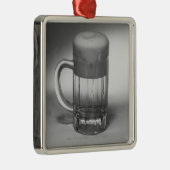 Überfließendes Bierglas Silbernes Ornament (Rechts)