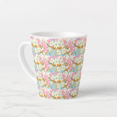 ÜBERFLUSS Floral Latte Tasse Adiela Akoo (Linke Ecke)