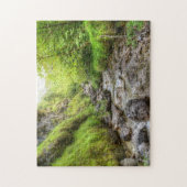 Übergewachsener Schwarzer Buchsensee Puzzle (Vertikal)