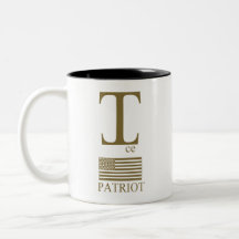 Übergroße Monogramm "I" PATRIOT Tasse — Bold