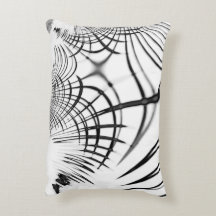 Überkreuzte graue Linien erinnern uns an Zeichnung