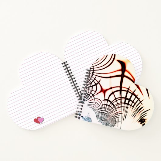 Überkreuzte Linien mit verschiedenen Farben im hel Notizblock (Innenseite)