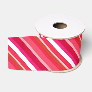 Überlagerte Süßigkeitsstreifen - Rot, Rosa und Ripsband