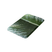 Überlappen von Palm Fronds Tropical Green Abstrakt Badematte (Schrägansicht)