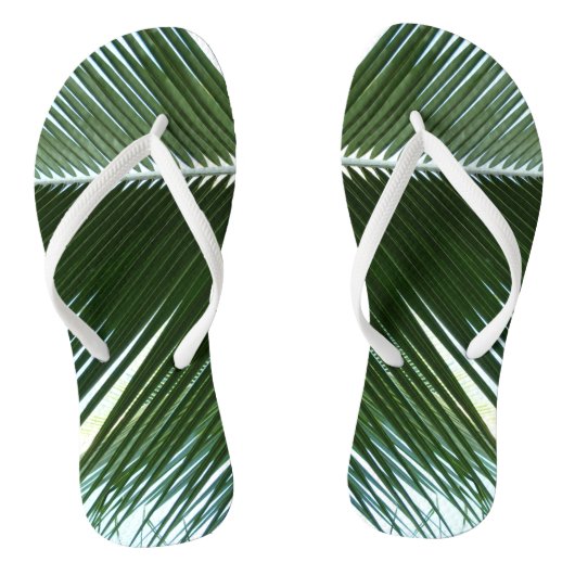 Überlappen von Palm Fronds Tropical Green Abstrakt Badesandalen (Fußbett)