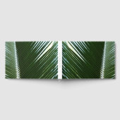 Überlappen von Palm Fronds Tropical Green Abstrakt Gästebuch (Voll)