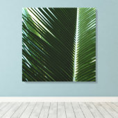 Überlappen von Palm Fronds Tropical Green Abstrakt Leinwanddruck (Insitu (Holzboden))